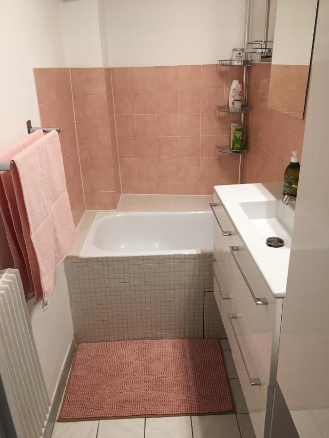 A Paris, Au Bord De L'Eau Apartment Exterior photo