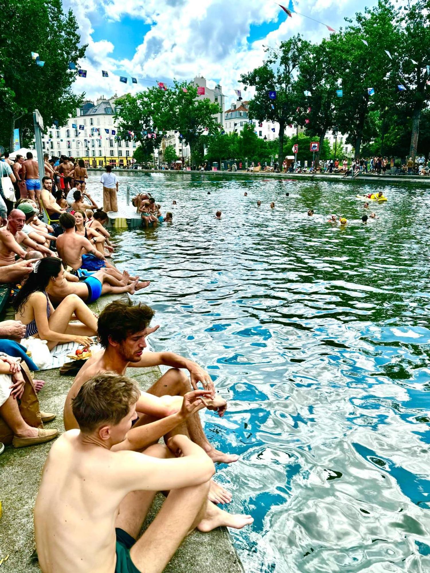 A Paris, Au Bord De L'Eau Apartment Exterior photo